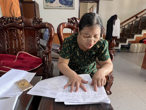 Quảng Bình: Người dân một thôn phải trả lãi nếu chậm đóng các khoản tiền -0