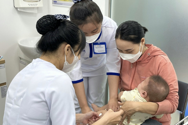 TP. Hồ Chí Minh: Gia tăng ca bệnh ho gà ở trẻ em chưa tiêm vắc xin