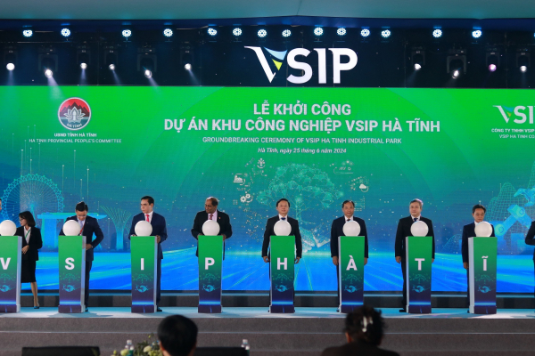 Phó Thủ tướng Trần Hồng Hà dự lễ khởi công dự án Khu công nghiệp VSIP Hà Tĩnh -0