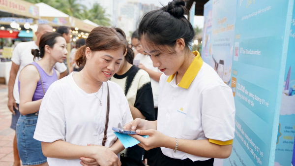 Vietnam Airlines Festa thu hút đông đảo du khách tại Lễ hội Tận hưởng Đà Nẵng 2024 -0