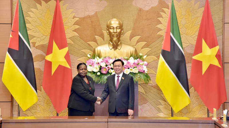 Chủ tịch Quốc hội Vương Đình Huệ: Đưa hợp tác nghị viện trở thành trụ cột quan trọng trong quan hệ Việt Nam – Mozambique
