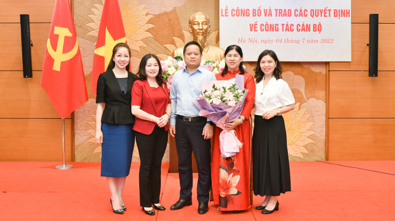 Phó Chủ tịch Thường trực Quốc hội Trần Thanh Mẫn dự Lễ công bố và trao các quyết định về công tác các bộ -1