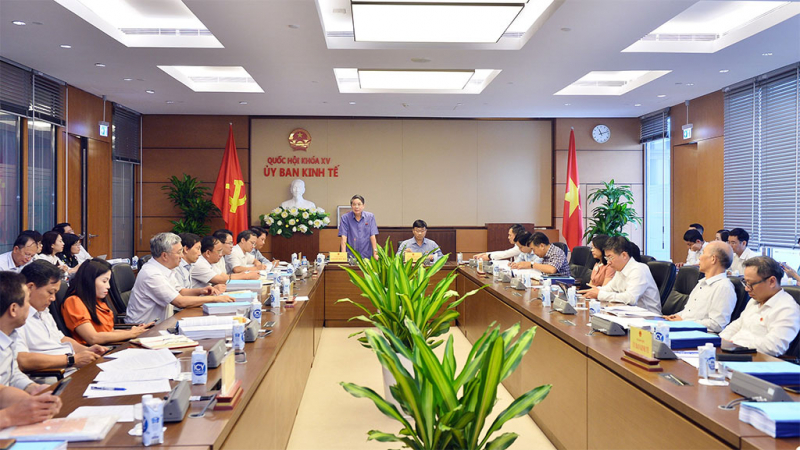 Phó Chủ tịch Quốc hội Nguyễn Đức Hải dự Phiên họp mở rộng của Thường trực Ủy ban Kinh tế -2