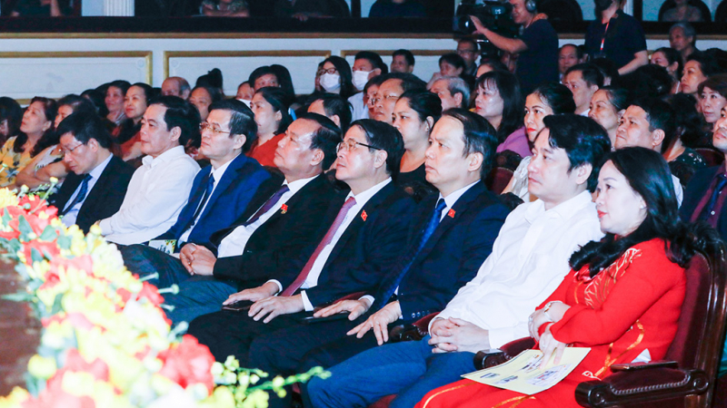 Phó Chủ tịch Quốc hội Nguyễn Đức Hải tham dự Chương trình nghệ thuật “Nắng Ba Đình” -5