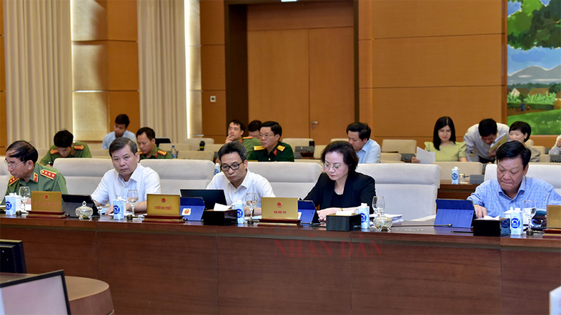 Một số hình ảnh Khai mạc Phiên họp thứ Mười lăm của Ủy ban Thường vụ Quốc hội -4