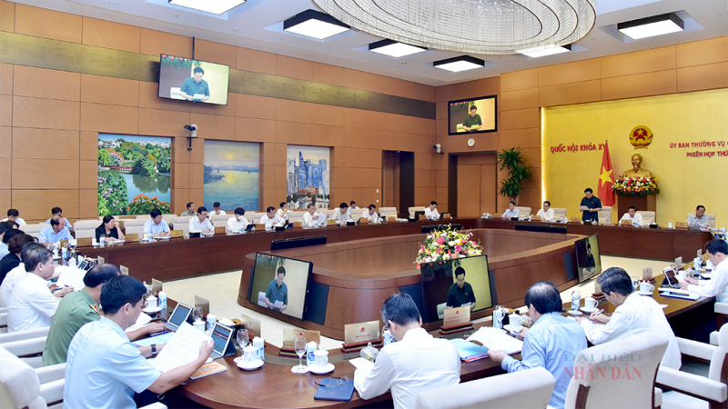 Một số hình ảnh Khai mạc Phiên họp thứ Mười lăm của Ủy ban Thường vụ Quốc hội -6