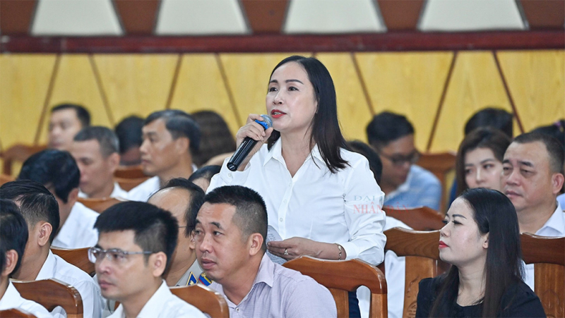 Một số hình ảnh Chủ tịch Quốc hội Vương Đình Huệ tiếp xúc cử tri huyện Thuỷ Nguyên, TP. Hải Phòng