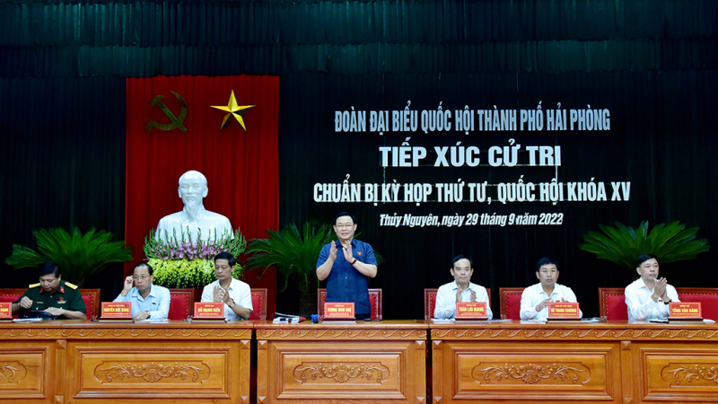 Chủ tịch Quốc hội Vương Đình Huệ tiếp xúc cử tri huyện Thuỷ Nguyên, TP. Hải Phòng -1