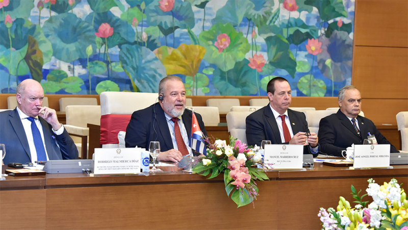 Một số hình ảnh Chủ tịch Quốc hội Vương Đình Huệ tiếp Thủ tướng Cộng hòa Cuba Manuel Marrero Cruz