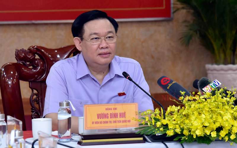 Chủ tịch Quốc hội Vương Đình Huệ làm việc với Ban Thường vụ Tỉnh ủy Bình Phước -0
