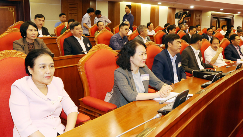 Bộ Chính trị tổ chức Hội nghị toàn quốc quán triệt Nghị quyết số 23-NQ/TW về phương hướng phát triển kinh tế - xã hội Vùng Tây Nguyên -3