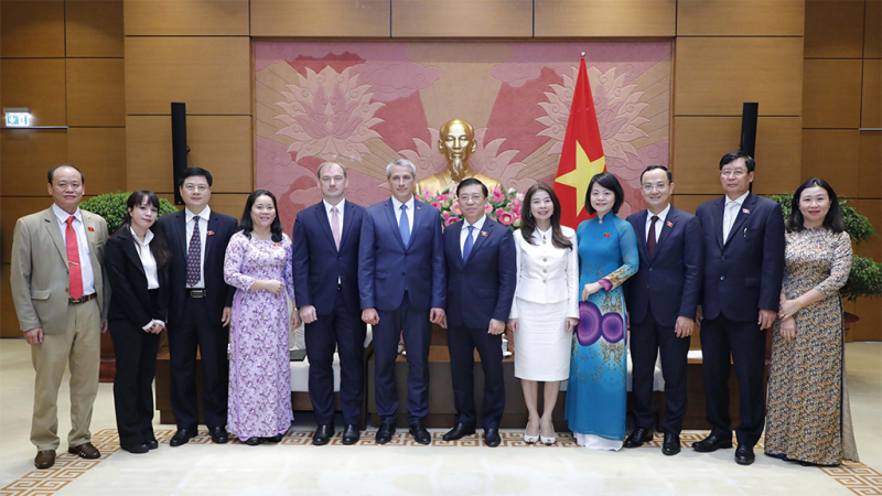 Phó Trưởng Ban Công tác đại biểu Nguyễn Tuấn Anh tiếp Đại sứ Belarus tại Việt Nam -2
