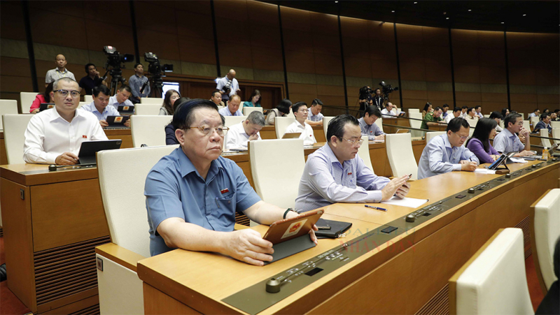 Một số hình ảnh phiên chất vấn và trả lời chất vấn đối với lĩnh vực xây dựng của Bộ trưởng Bộ Xây dựng Nguyễn Thanh Nghị -5