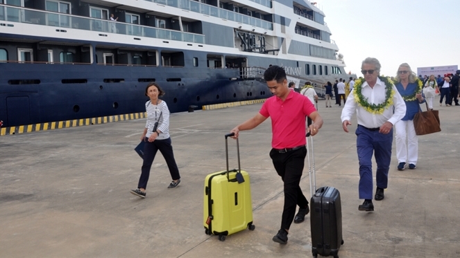 Quảng Ninh đã đón những vị khách du lịch tàu biển quốc tế đầu tiên trở lại sau đại dịch Covid-19 - Ảnh P.H
