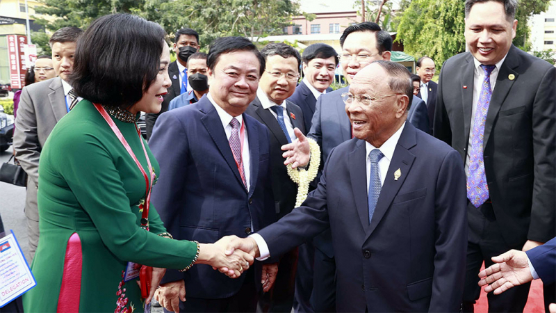 Một số hình ảnh Lễ đón Chủ tịch Quốc hội Vương Đình Huệ thăm chính thức Vương quốc Campuchia -4