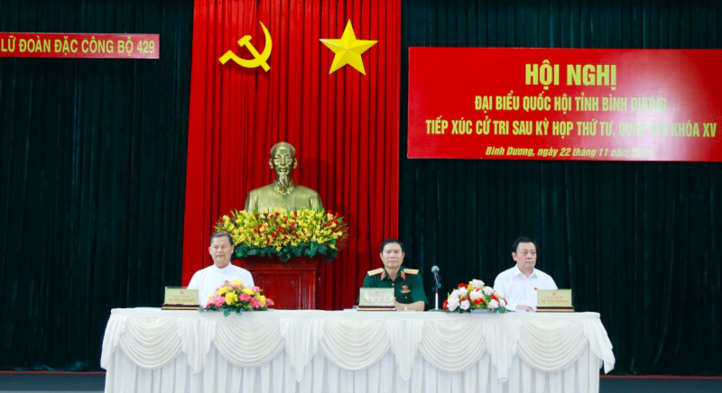 Thượng tướng Nguyễn Tân Cương tiếp xúc cử tri tại Lữ đoàn Đặc công 429 -0