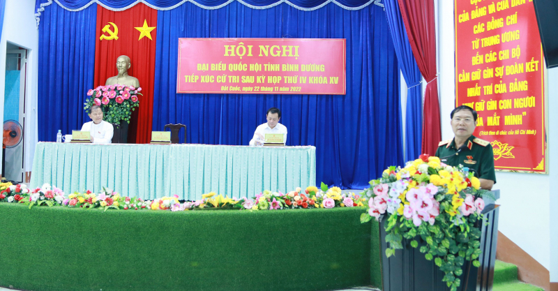 Thượng tướng Nguyễn Tân Cương tiếp xúc cử tri tại huyện Bắc Tân Uyên,Bình Dương -0