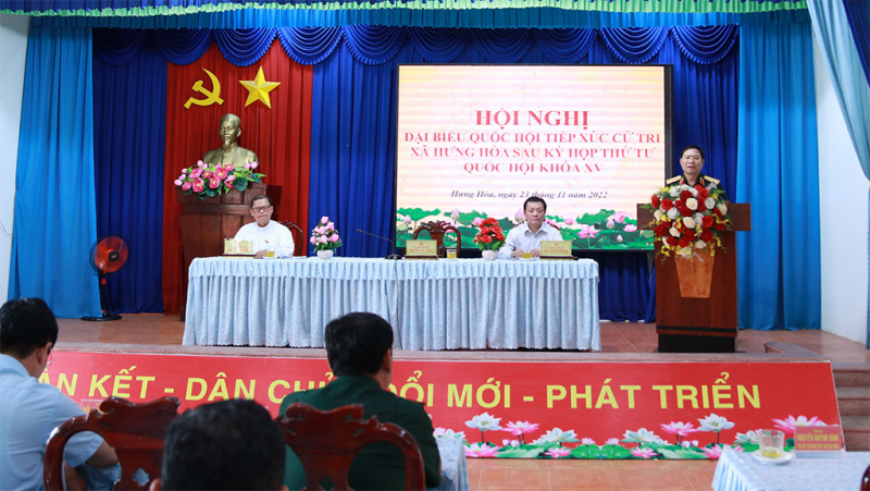 Thượng tướng Nguyễn Tân Cương tiếp xúc cử tri tại xã Hưng Hoà, huyện Bàu Bàng, tỉnh Bình Dương -0