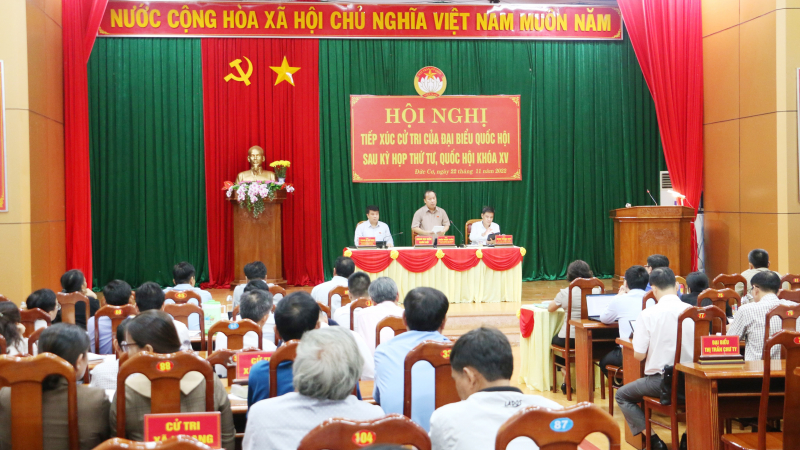 Đoàn đại biểu Quốc hội tỉnh Gia Lai tiếp xúc cử tri sau kỳ họp thứ 4 -0