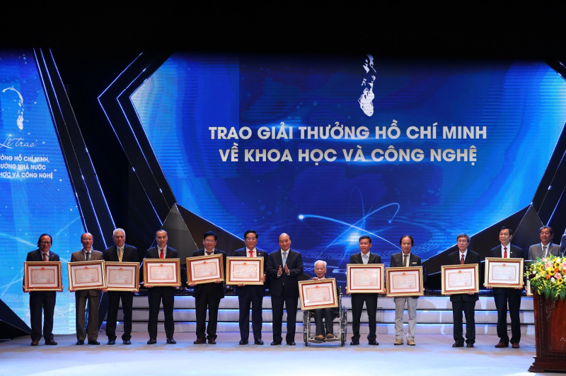 Chủ tịch nước trao Giải thưởng Hồ Chí Minh, Giải thưởng Nhà nước về KH&CN -0