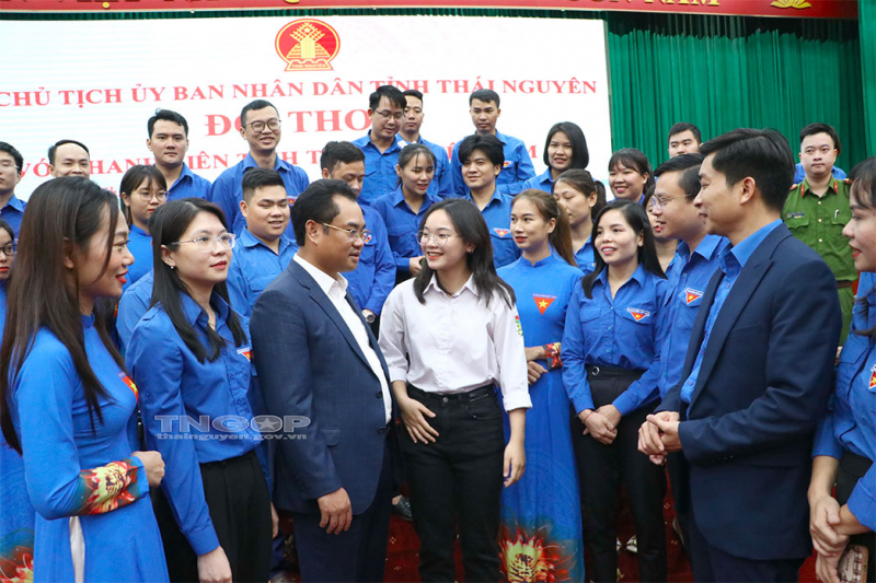 Chủ tịch UBND tỉnh Trịnh Việt Hùng đối thoại với thanh niên tỉnh Thái Nguyên -0
