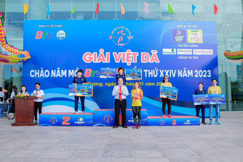 Hàng ngàn vận động viên cùng tranh tài đón năm mới tại giải Việt dã chào BTV - Number 1 năm 2023  -0