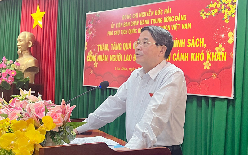 Phó Chủ tịch Quốc hội Nguyễn Đức Hải thăm, tặng quà tết tại huyện Côn Đảo, Bà Rịa - Vũng Tàu -0