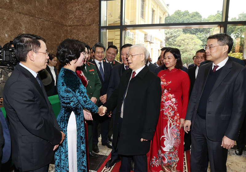 Tổng Bí thư Nguyễn Phú Trọng thăm, chúc Tết Đảng bộ, chính quyền và Nhân dân Thủ đô Hà Nội -3