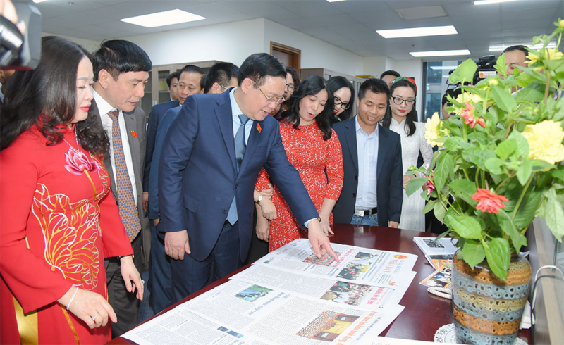Chủ tịch Quốc hội Vương Đình Huệ thăm, chúc Tết Báo Đại biểu Nhân dân, Truyền hình Quốc hội Việt Nam -0