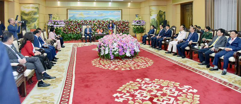 Chủ tịch Quốc hội Vương Đình Huệ dự Lễ kỷ niệm 60 năm Ngày Bác Hồ về thăm tỉnh Vĩnh Phúc -1