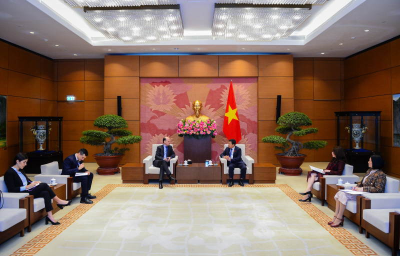Chủ nhiệm Ủy ban Đối ngoại Vũ Hải Hà tiếp Đại sứ Argentina tại Việt Nam