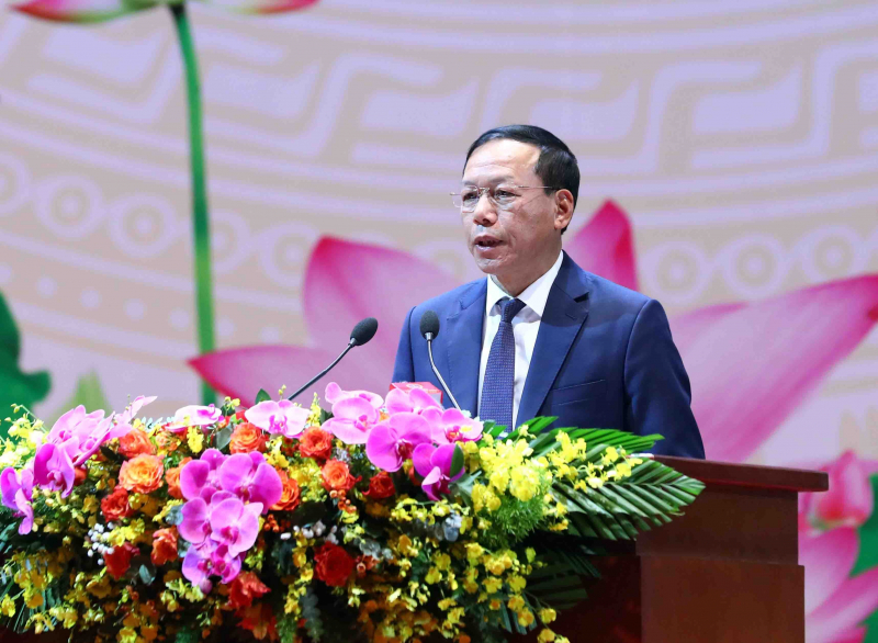 Phó Chánh án Tthường trực Tòa án Nhân dân tối cao Nguyễn Trí Tuệ phát biểu 