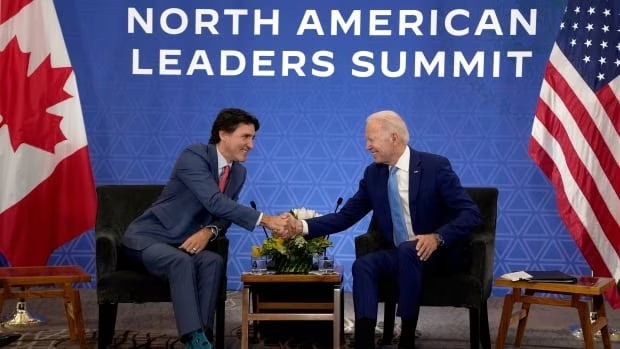 Tổng thống Mỹ Biden và Thủ tướng Canada Trudeau tại Hội nghị Thượng đỉnh Bắc Mỹ tổ chức ở Mexico tháng 1.2023 - Reuteurs