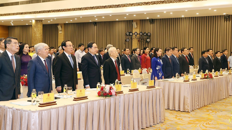 Tổng Bí thư Nguyễn Phú Trọng dự Lễ kỷ niệm 60 năm Ngày Chủ tịch Hồ Chí Minh gặp mặt đội ngũ trí thức -3