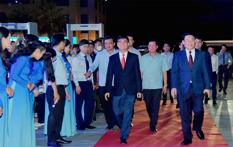Chủ tịch Quốc hội Vương Đình Huệ dự Lễ khai mạc Năm Du lịch Quốc gia 2023 “Bình Thuận – Hội tụ xanh” -0