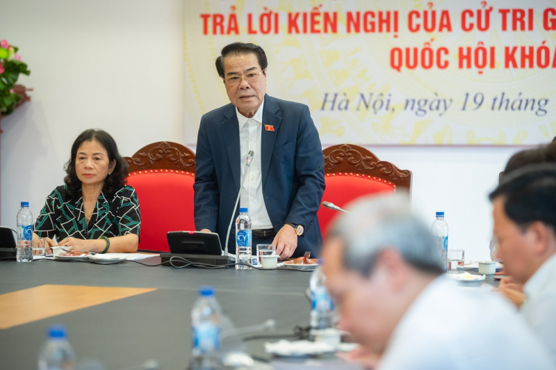 Trưởng ban Dân nguyện Dương Thanh Bình phát biểu tại Phiên họp - Ảnh Hoàng Ngọc