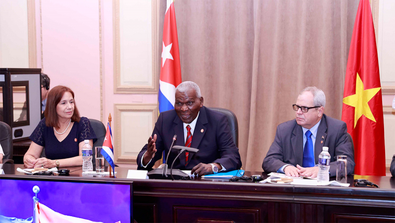 Chủ tịch Quốc hội Vương Đình Huệ hội đàm với Chủ tịch Quốc hội Chính quyền Nhân dân Cuba -5