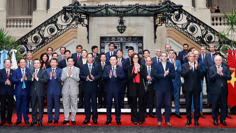 Một số hình ảnh Chủ tịch Quốc hội Vương Đình Huệ thăm chính thức Cộng hoà Argentina