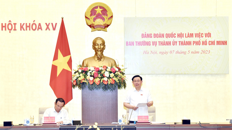 Chủ tịch Quốc hội Vương Đình Huệ chủ trì cuộc làm việc với Ban Thường vụ Thành ủy TP. Hồ Chí Minh -6
