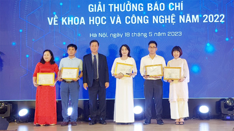 Báo Đại biểu Nhân dân giành Giải thưởng Báo chí về Khoa học và Công nghệ năm 2022 -0