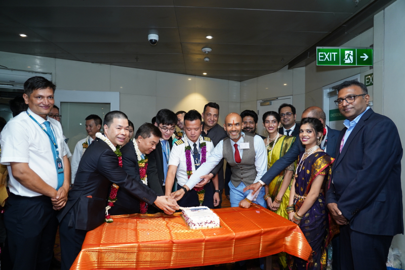 Vietnam Airlines khai trương đường bay thẳng giữa Hà Nội và Mumbai (Ấn Độ) -0