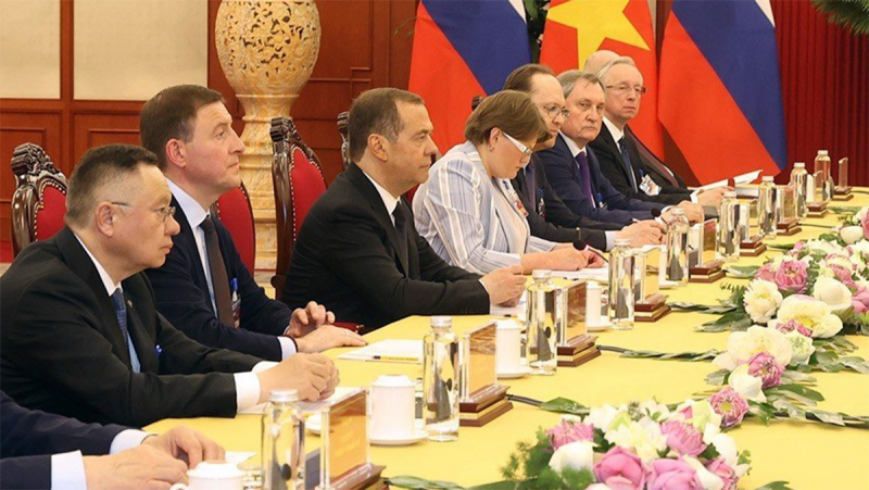 Tổng Bí thư Nguyễn Phú Trọng hội đàm với Chủ tịch Đảng “Nước Nga Thống nhất”, Phó Chủ tịch Hội đồng An ninh Liên bang Nga -1