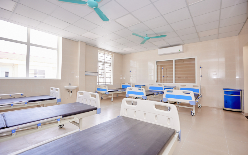 Sun Group chuyển giao tòa nhà khám chữa bệnh hiện đại cho Bệnh viện đa khoa Định Hóa  -0