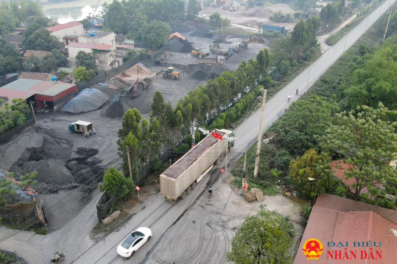 Huyện Lục Nam quyết liệt xử lý xe quá tải, bến bãi tập kết vật liệu xây dựng trái phép -0