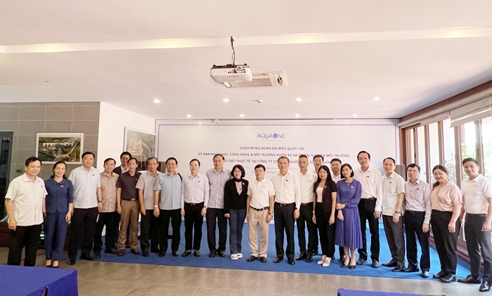 Thường trực Ủy ban Khoa học, công nghệ và môi trường khảo sát thực tế khai thác, sản xuất, kinh doanh nước sạch tại Hà Nội