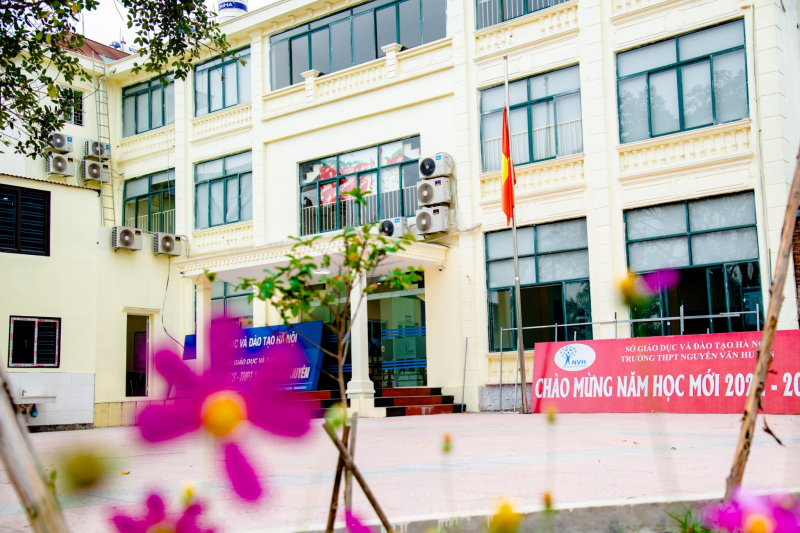 Trường THPT Nguyễn Văn Huyên thông báo tuyển sinh lớp 10 đợt 2  -0