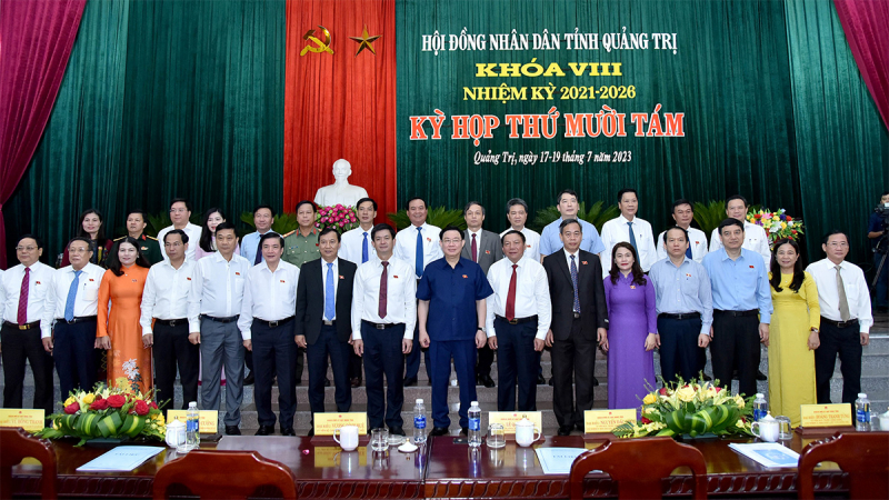 Chủ tịch Quốc hội Vương Đình Huệ dự khai mạc Kỳ họp HĐND tỉnh Quảng Trị -1