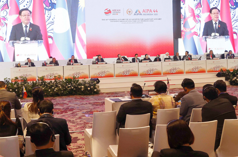 Một số hình ảnh Chủ tịch Quốc hội Vương Đình Huệ đến Thủ đô Jakarta, thăm chính thức Cộng hoà Indonesia và tham dự Đại hội đồng AIPA - 44