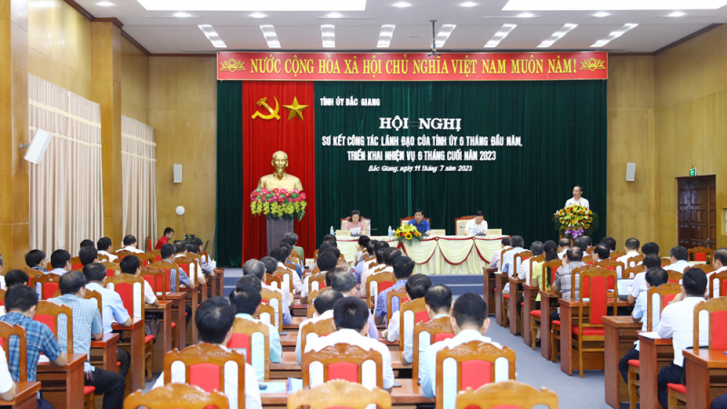 Bắc Giang: Triển khai kế hoạch lấy phiếu tín nhiệm giữa nhiệm kỳ 2020-2025 -0