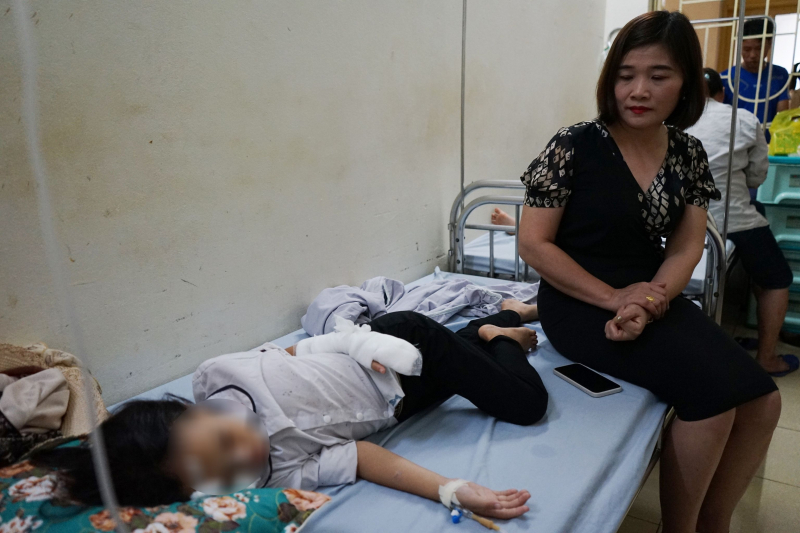 Thanh Hoá: 10 học sinh tiểu học nhập viện trong ngày khai giảng do bóng bay phát nổ -0